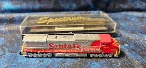 Bachmann Spectrum N Scale GE Dash 8-40CW Santa Fe Locomotive 806 Model Train - Picture 1 of 4