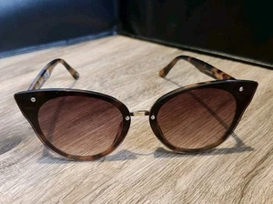 Vince Camuto VC1156 Tortoise Cat Eye Sunglasses Frame Brown Gradient Lens - Picture 1 of 10