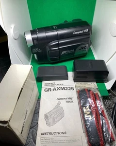 JVC GR-AXM225 VHS-C Analog Camcorder with bag and accessories fully tested - Picture 1 of 9