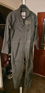 Traje de vuelo militar Flyers 40R USAF CWU 27/P verde con cremallera para hombre - Imagen 1 de 10