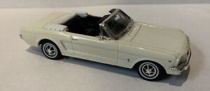 MotorMax 1964 1/2 Ford Mustang Cabrio zeitlos Klassiker limitierte Auflage. 1:18