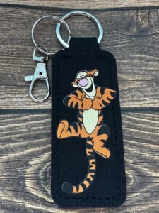 Lippenbalsam Halter Schlüsselanhänger Tigger Bounce Winne Pooh Reise Party Gastgeschenk RTS - Bild 1 von 1