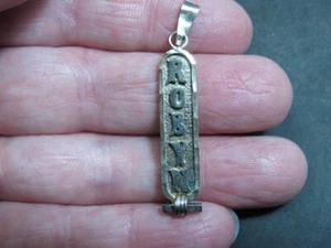 Sterling Silver 925 Personalized Name robyn pendant - Picture 1 of 5