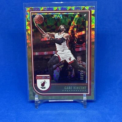 2022-23 Panini NBA Hoops Gabe Vincent #103 Hyper Gold Parallel Miami Heat 4/10 - Image 1 of 2
