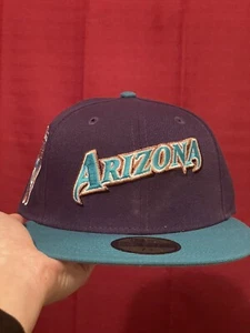 Hat Club Exclusive Arizona Diamondbacks Jersey Script Inaugural 1998 Patch 7 1/4 - Bild 1 von 4