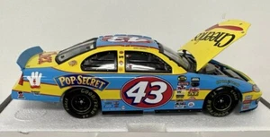 Jeff Green 04 1:24 NNCS Cheerios Old El Paso #43 Petty Dodge Intrepid (kw102-389 - Picture 1 of 10