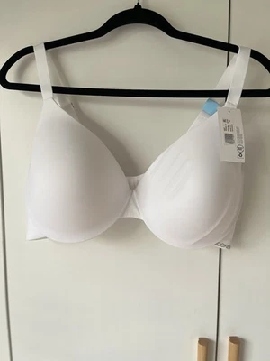 Women’s Jockey White Bra With Underwire Size 42C. NWT. - Image 1 of 4