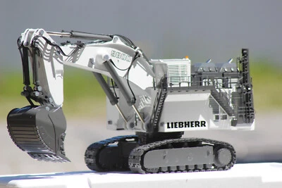 Conrad 2950 04 Liebherr R 9800 Excavator Bucket Mining 1:50 New OVP - Image 1 of 4