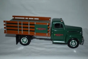 Golden Wheels 1:25 1951 Ford Stake Truck Menards Lumber Company - Picture 1 of 4