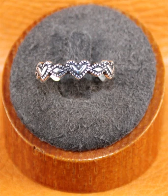 Anillo James Avery CORAZONES y CUENTAS Plata de Ley Talla 7 RG-2038 Foto 1 de 4