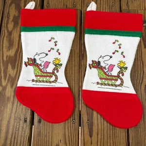 Vintage Peanuts Snoopy Woodstock Schlitten Urlaub Weihnachten Strümpfe - 2er Set - Bild 1 von 3