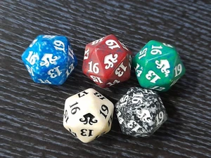 (Life Counter) MTG , Eldritch Moon, Spindown D20 dice each one (5 dice in total) - Picture 1 of 1