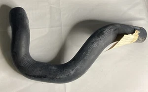 Genuine GM Lower Hose 15989807 - Picture 1 of 3