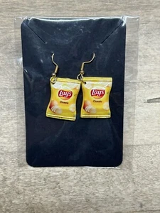 Women's Fashion Novelty Jewelry Custom Resin Earrings - Potato Chips RE1 - Picture 1 of 2