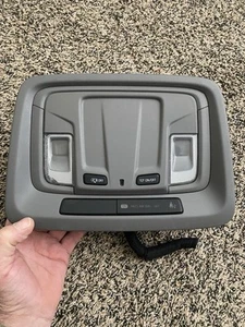 2019-2025 CHEVROLET SILVERADO 1500 OVERHEAD CONSOLE DOME SWITCH OEM - Picture 1 of 3