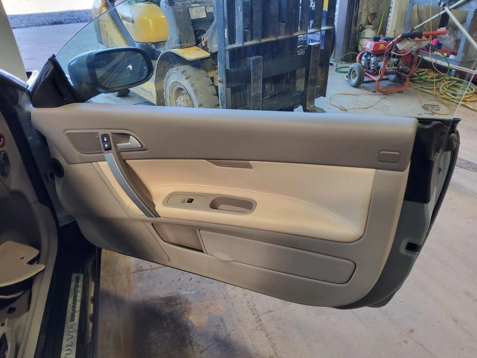 Volvo C70       2013 Front Door Trim Panel 556613 - Image 1 of 1