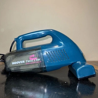 Hoover Twist & Vac Electric Handheld Vacuum Cleaner Swivel Model S1147 - Green - Image 1 of 4