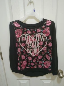 Self Esteem Girls  Black Shirt With Follow Your Heart Floral Front Size Small - Picture 1 of 4