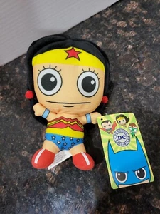 Toy Factory DC Comics Originals Wonder Woman Big Head Plush  - Picture 1 of 2
