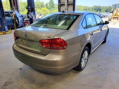 Bolsa de aire para panel de instrumentos derecha usada se adapta a: Volkswagen Passat 2015 pasajero delantero Foto 1 de 4