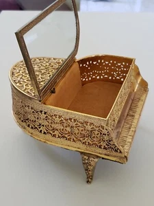Vintage Gold FILIGREE Metal PIANO Jewelry MUSIC  BOX Beveled Glass Top - Picture 1 of 12