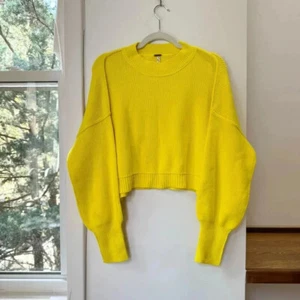 Free People Easy Street Crop Pullover Sweater Oversized Rib Crewneck Yellow XS - Picture 1 of 6