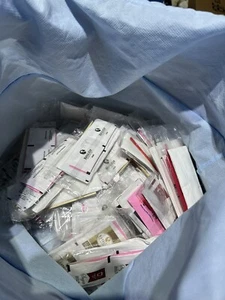 (50) COFFEE CONDIMENT KITS SUGAR, CREAMER, SWEET LOW, COFFEE STIRS/WEDDING/CATER - Picture 1 of 2