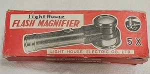 VINTAGE Lighthouse Flash Magnifier 5x Magnifying Lens flashlight - Picture 1 of 10
