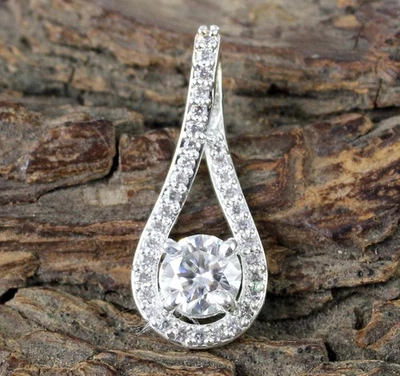 Bianco Diamante Solitario 1.11 Carato Taglio Rotondo Certificato Ciondolo Vedi - Immagine 1 di 4