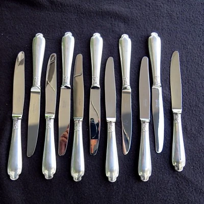 11 couteaux à entremet en métal argenté Christofle modèle  Pompadour - Photo 1/4