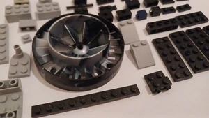 Lot LEGOS Turbine Engine Black Marbled Pearl Light Gray 53983 + bricks Technic - Picture 1 of 5