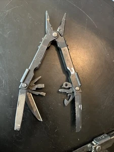 One Gerber MP600 Multi-tool Needle Nose With Carbide Cutters - Picture 1 of 14