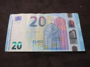 Little Error on 20 Euro note bank wrong cutting money Europe cash - Picture 1 of 10