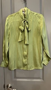 Gucci Uniform Chartreuse Grün 100% Seide Hemd Bluse Pussy-Bow. Bulgarien. EU40 - Bild 1 von 12