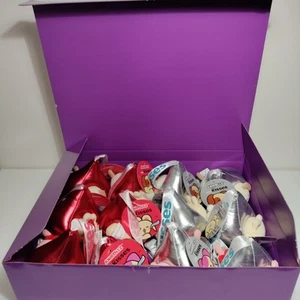 A box of 12 of 4" Red and Silver Anirollz Mini Plush Outfitz Toy Kiss - Picture 1 of 5