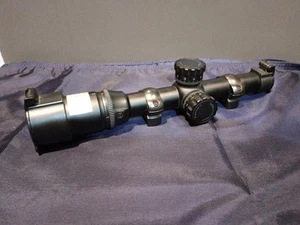 Nikon M-223 1-4X20 Rifle Scope With Mount Collars. Great Condition! (DE) - Picture 1 of 14