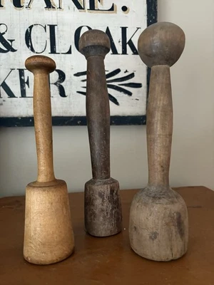 Lote 3 trituradores de patatas de madera de granja de árboles antiguos primitivos morteros libras Foto 1 de 3