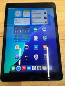 Apple iPad (9th Generation) A2604 64 GB, Wi-Fi + 4G, 10.2 in - Space Gray (USED) - Afbeelding 1 van 3