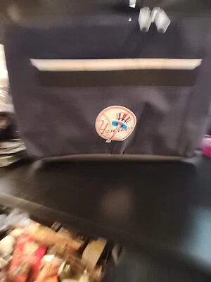 New York Yankees MLB NY Baseball Cooper Lunch Bag Poot Sports Crate Cold Hot NYY - Image 1 of 4