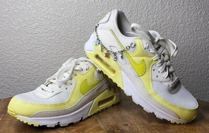 Damen Nike Air Max 90SE PRINCESS CHARM Sail Voltage gelb Größe 7,5 DJ5198 100 - Bild 1 von 10