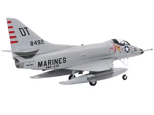 McDonnell Douglas A-4C Skyhawk Attack Aircraft "US Navy" 1/72 Diecast Model by M - Picture 1 of 5