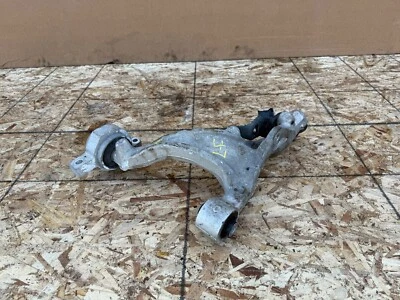 NISSAN 370Z 2009-2021 OEM CONDUCTOR DELANTERO IZQUIERDO BRAZO DE CONTROL INFERIOR MONTAJE TRACCIÓN TRASERA Foto 1 de 4