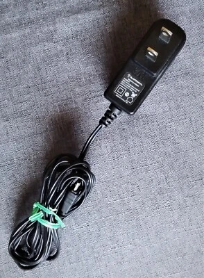 Cargador Adaptador Conmutación CA Plantronics SSA-5W-05 050018F 5.0V 180mA - 82920-01 Foto 1 de 3