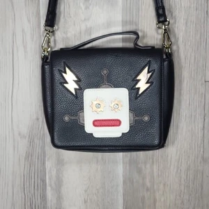 Charming Charlie Crossbody Robot Purse Black Pebbled - Imagen 1 de 10