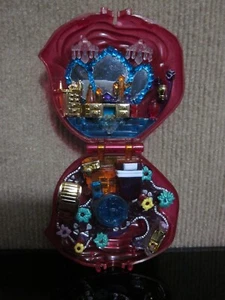Vintage Polly Pocket Sweet Roses Compact Bluebird Toys 1996 Incomplete - Picture 1 of 18