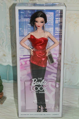 Barbie City Shine brune NRFB  - Photo 1/3