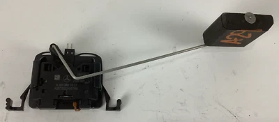 Sensor de flotador de nivel de combustible Mercedes-Benz C300 2008-2014 A2045401017 OEM Foto 1 de 4