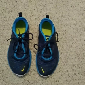 Boys - Nike Flex Contact 3 Black & Blue Sneakers - Sz 5Y - Picture 1 of 5