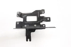 2015 - 2020 GENESIS G80 REAR RIGHT BLIND SPOT RADAR BRACKET OEM 95822B1600 - Bild 1 von 8