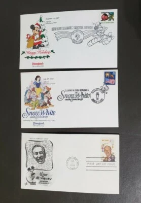 Mixed lot of 3 Disneyland Snow White Christmas Snowman First Day Covers - Image 1 of 4